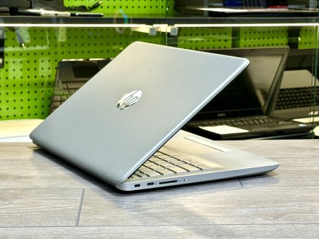 HP Laptop 14-CF1000nc 4